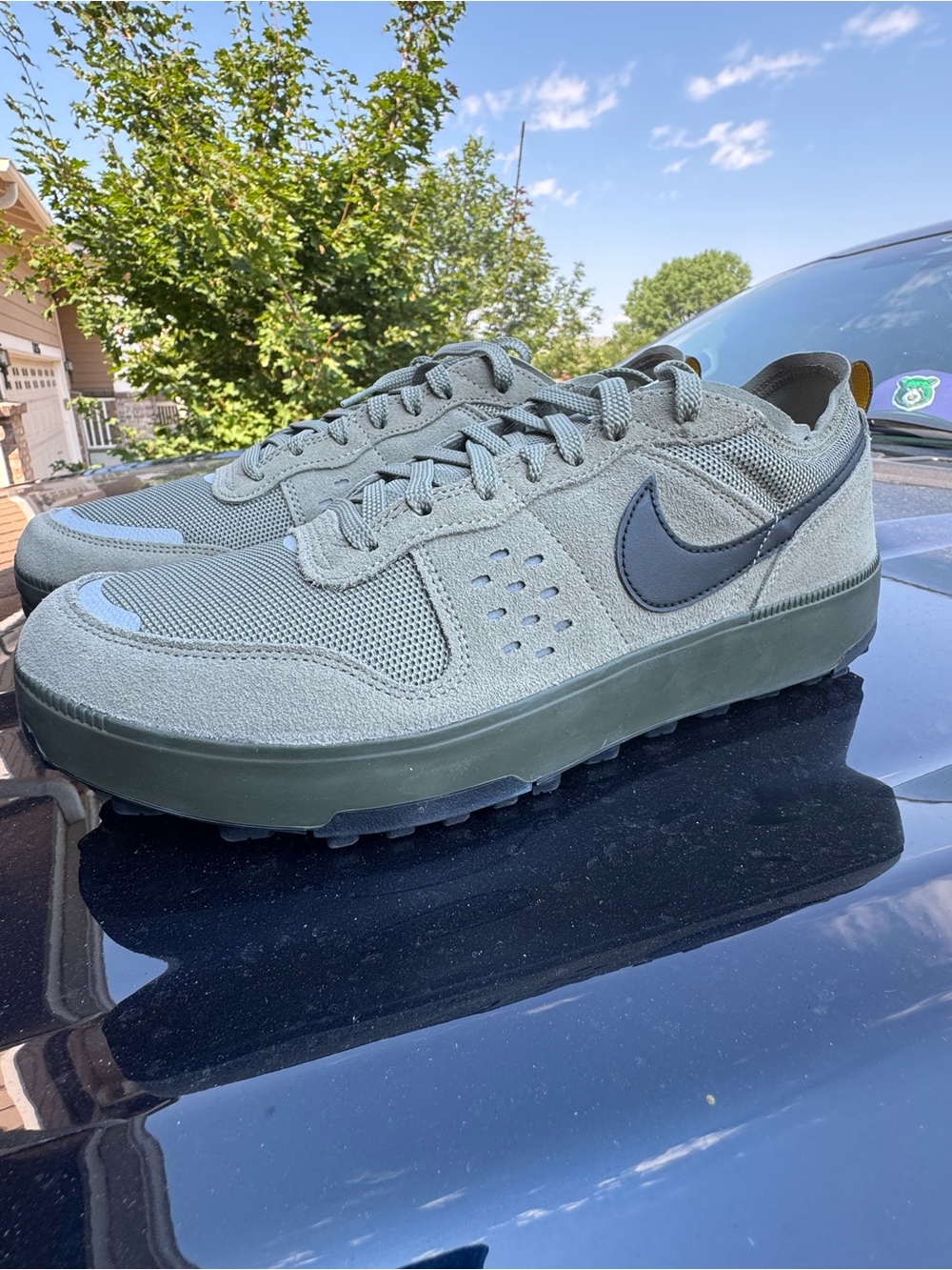 Nike Men's Low-Top Sneakers in Olive with Black Swoosh